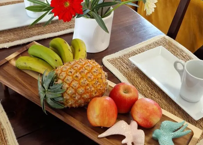 Casa Do Bairro - O Seu Refugio * Ponta Delgada