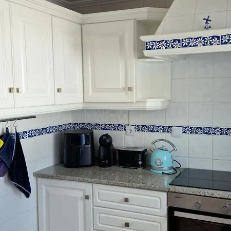 Casa Do Bairro - O Seu Refugio * Ponta Delgada